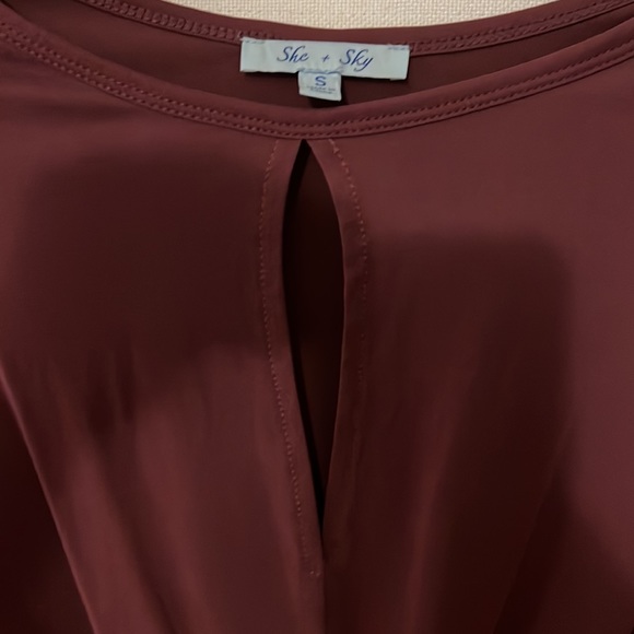 She sky shirt in burgundy - Picture 2 of 4